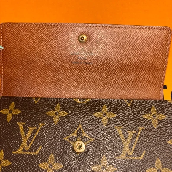 Louis Vuitton Brown and Gold Monogram trifold wallet - Picture 6 of 6